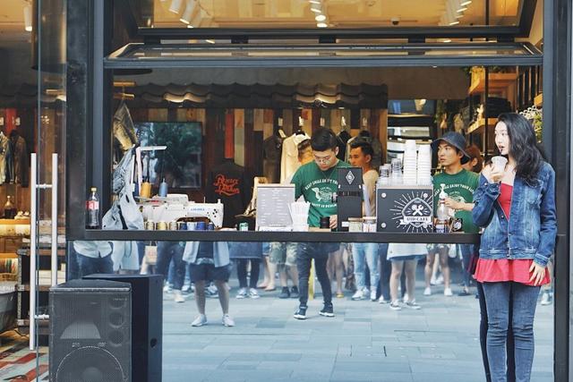 牛仔品牌潮牌推荐，荷兰殿堂级牛仔品牌DENHAM太古里店隆重开业