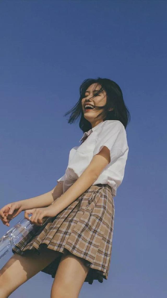晚安句子180524：相见不如怀念，纠缠不如两清