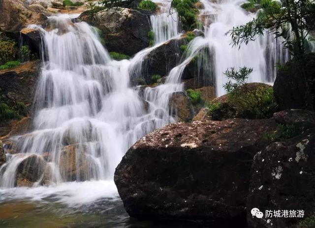 东兴市第二中学，东兴越南特色美食攻略