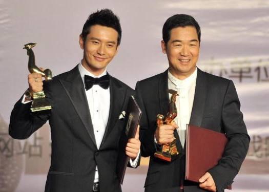 张翰评价占南弦，关于占南弦那让人无法忽视的抬头纹