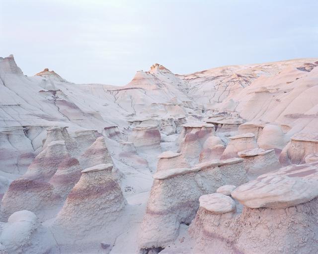 欧洲人像摄影作品，“非黑即白”摄影大师比尔·布兰特