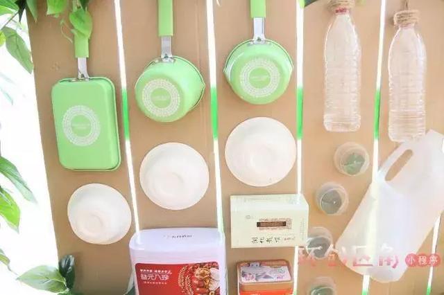 自制简易小玩具，简单小玩具制作教程（小朋友新玩具差点变身诸葛连弩的自动弹珠机）