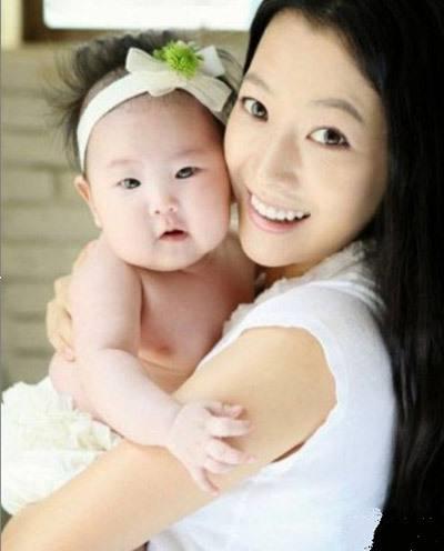 金喜善整容前后，金喜善如今现状（跟中国同龄女演员们比整没整一目了然）
