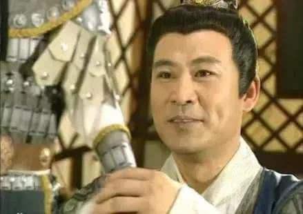 师小红演员父母做什么的，他们年龄相差11岁