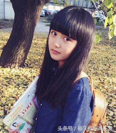 简单又适合小学生的发型，12款小学生简单可爱的好看发型