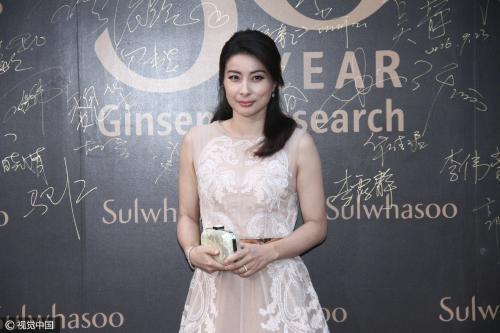 郭晶晶的女儿近照，郭晶晶二胎女儿亮相大众