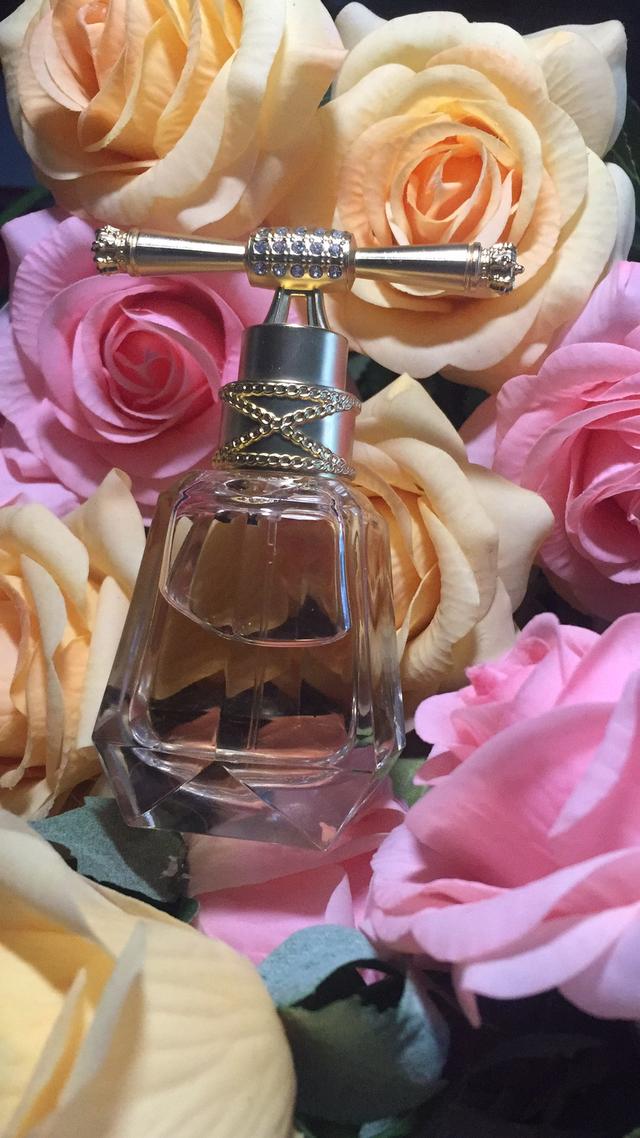 适合女士用的淡香水推荐一下，5款精致女孩必备的大牌香水推荐