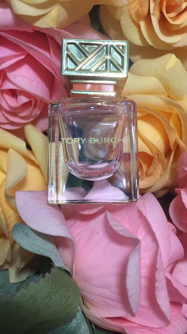 适合女士用的淡香水推荐一下，5款精致女孩必备的大牌香水推荐