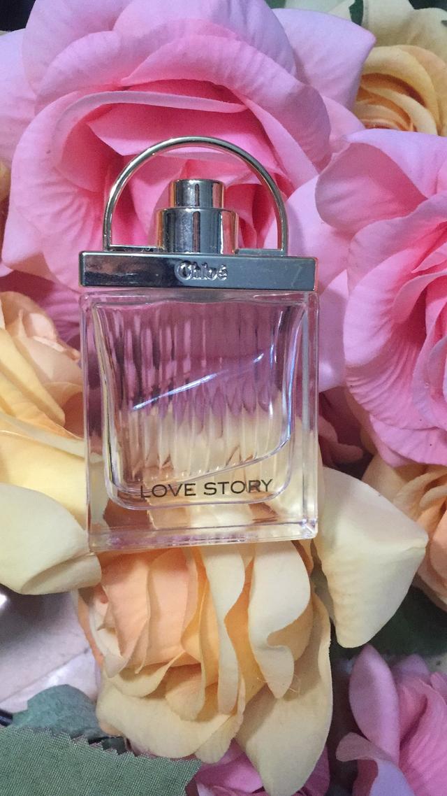 适合女士用的淡香水推荐一下，5款精致女孩必备的大牌香水推荐