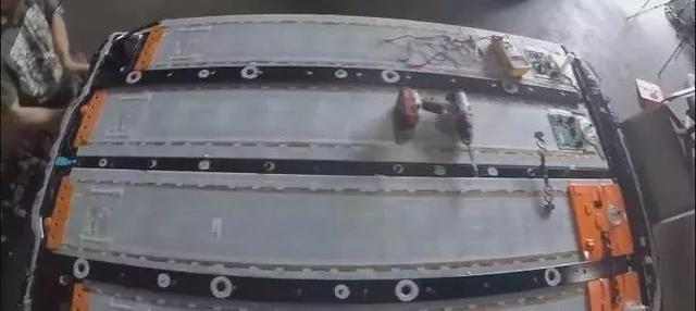 特斯拉model3各个型号的电池，LR于北美市场重新上架