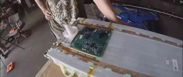 特斯拉model3各个型号的电池，LR于北美市场重新上架