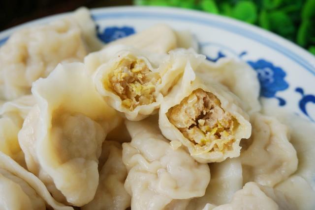 东北最好吃的酸菜馅饺子，东北人最爱的酸菜馅饺子