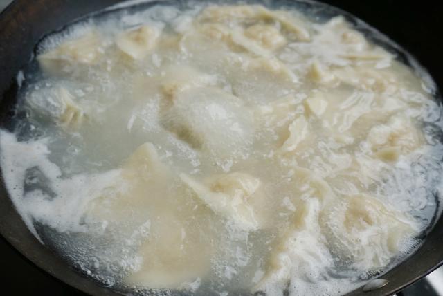 东北最好吃的酸菜馅饺子，东北人最爱的酸菜馅饺子