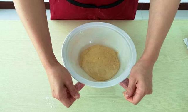 豆沙小面包的做法教程窍门，懒人豆沙小面包做法分享