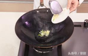 生炒甲鱼的做法，甲鱼的家常做法何大厨（做透一道食材——22款甲鱼菜）