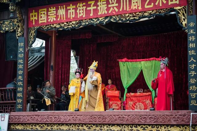 古镇推荐夜游，在流光溢彩中邂逅这座千年古镇