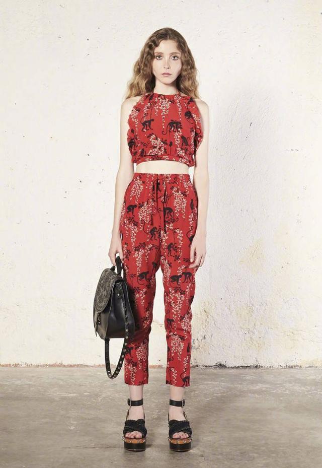 华伦天奴属于什么档次，valentino属于什么档次的牌子