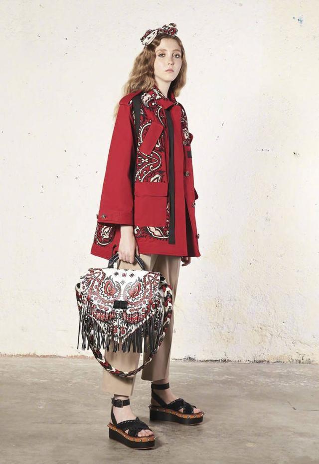 华伦天奴属于什么档次，valentino属于什么档次的牌子