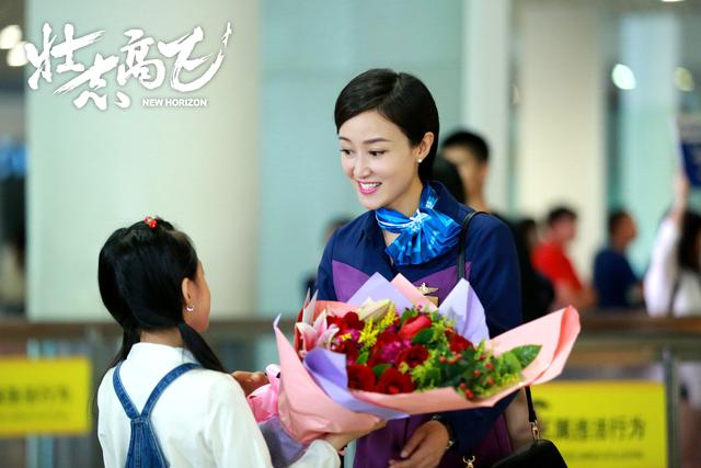 韩红献唱壮志高飞主题曲，韩红献唱壮志高飞主题曲