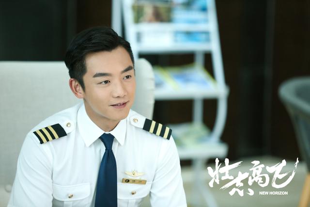 韩红献唱壮志高飞主题曲，韩红献唱壮志高飞主题曲