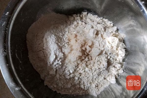 如何做糯米豆沙饼软糯好吃，一小碗糯米一小碗面粉