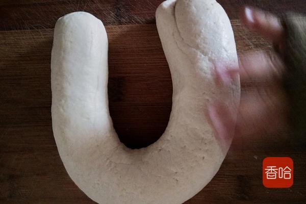 如何做糯米豆沙饼软糯好吃，一小碗糯米一小碗面粉