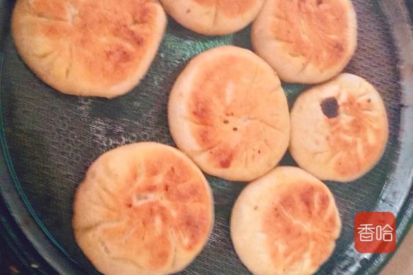 如何做糯米豆沙饼软糯好吃，一小碗糯米一小碗面粉