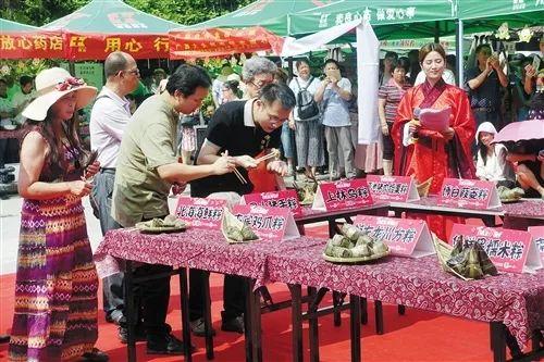 端午节这场包粽子比赛热闹又温馨，恩平这场包粽大比拼