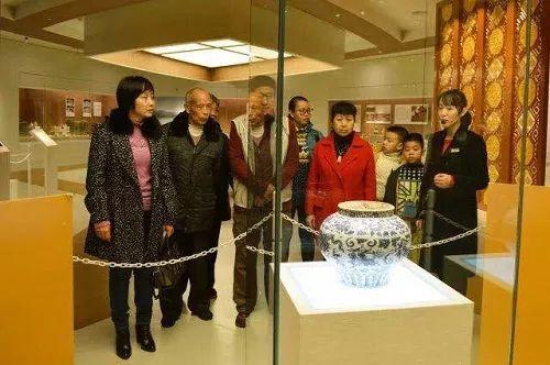 端午节这场包粽子比赛热闹又温馨，恩平这场包粽大比拼