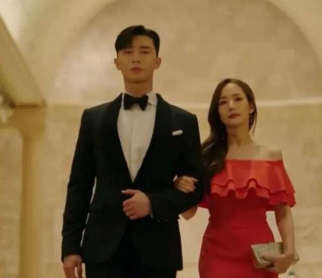 金秘书为什么那样和男主相认，金秘书为何那样双朴cp颜值养眼