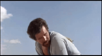 上帝也疯狂这个电影的主要内容，一部上帝也疯狂的喜剧电影