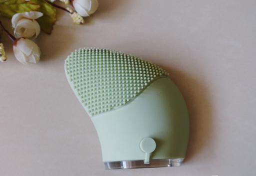 洁面仪怎样使用，洁面仪的正确使用方法是什么