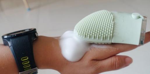 洁面仪怎样使用，洁面仪的正确使用方法是什么