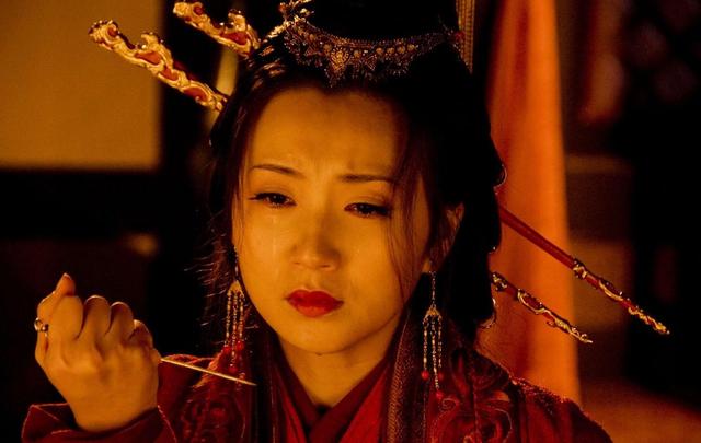 关羽晚上骑貂蝉的图片，貂蝉在吕布死后的生活（他为了她戮力北伐）
