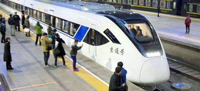北京地铁7号线运营时间，北京西站地铁7号线时间表（1月29日至31日北京地铁7号线延长运营1小时）