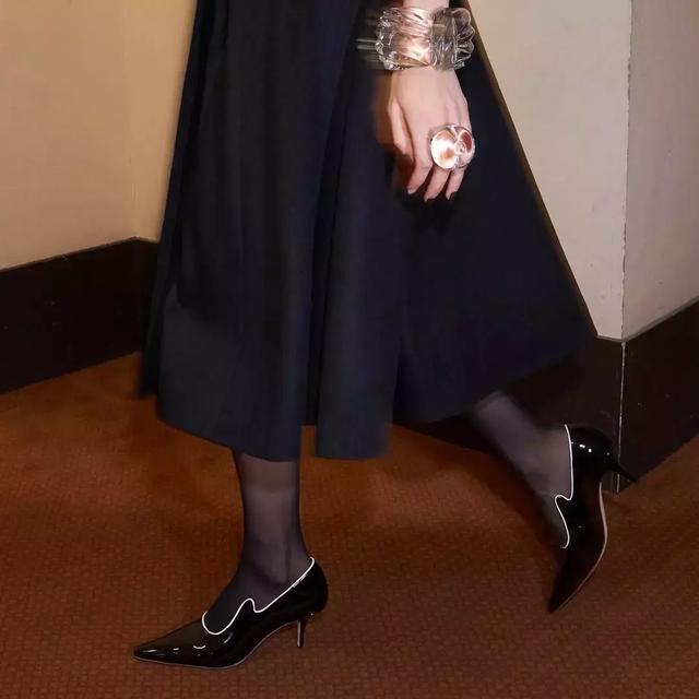 怎么挑舒适的高跟鞋，让女人又爱又恨的高跟鞋