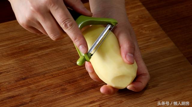 在家自己制作薯片的简单方法，手把手教你在家自制薯片