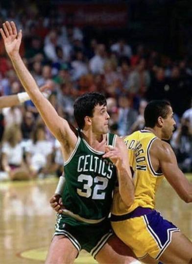 nba球员身高臂展一览，NBA自1946年成立以来臂展最长的十名球星