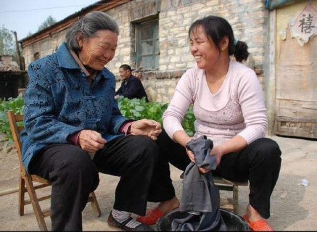 女大三抱金砖有何来历，农村俗语女大一