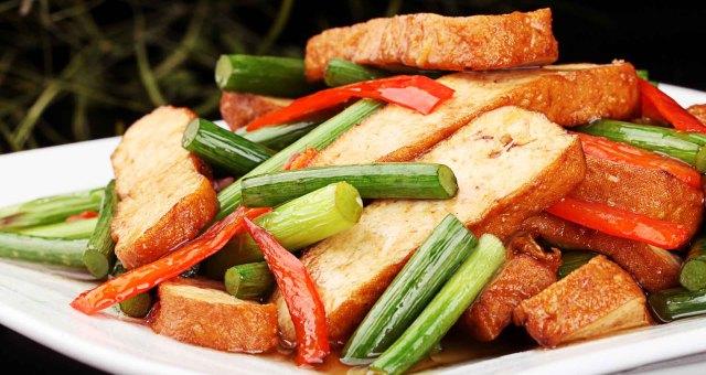 蒜薹的这13种做法，蒜薹怎么炒又脆又入味