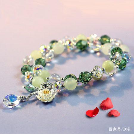 情人节送男朋友什么礼物好送闺蜜什么礼物？给小仙女这些就没错了！
