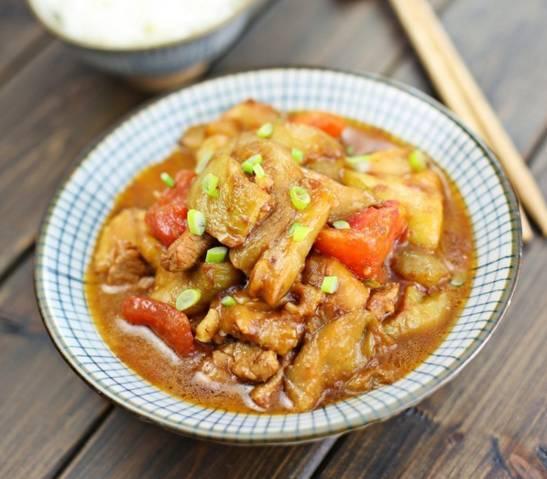 怎样烧茄子简单又好吃还不黑，10道家常烧茄子不油腻