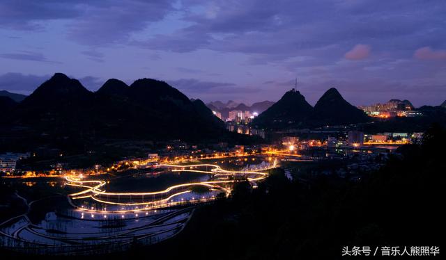 六盘水有名的风景区是哪里的，六盘水9大有名的风景区