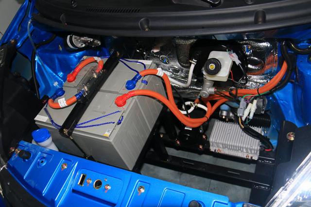 易咖纯电动小型汽车，易咖低速电动车测评