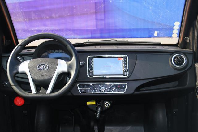 易咖纯电动小型汽车，易咖低速电动车测评