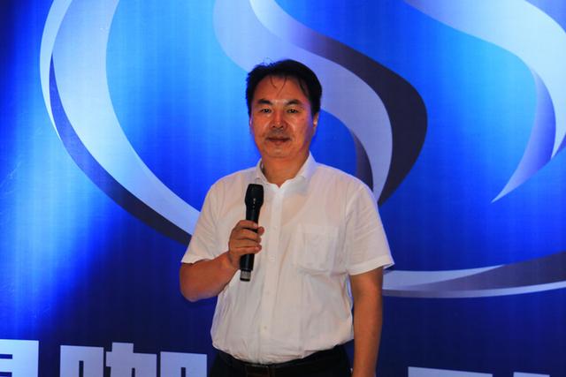 易咖纯电动小型汽车，易咖低速电动车测评