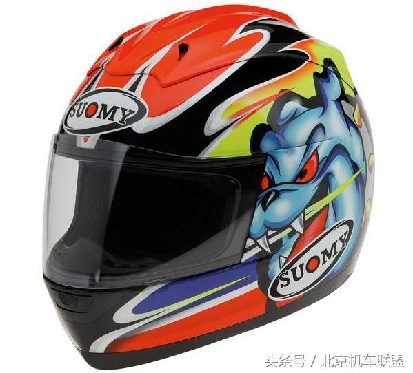 摩托头盔的种类，泡沫、果皮、电饭煲……套上就想当头盔