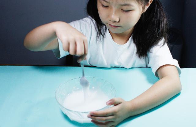 手工diy史莱姆用白胶，适合初学者的珠子泥史莱姆制作方法