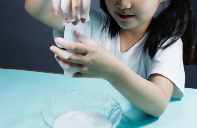 手工diy史莱姆用白胶，适合初学者的珠子泥史莱姆制作方法