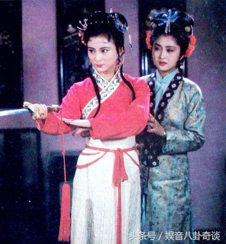 红楼梦老版演员，89版红楼梦里这些老戏骨年轻时个个美到惊艳
